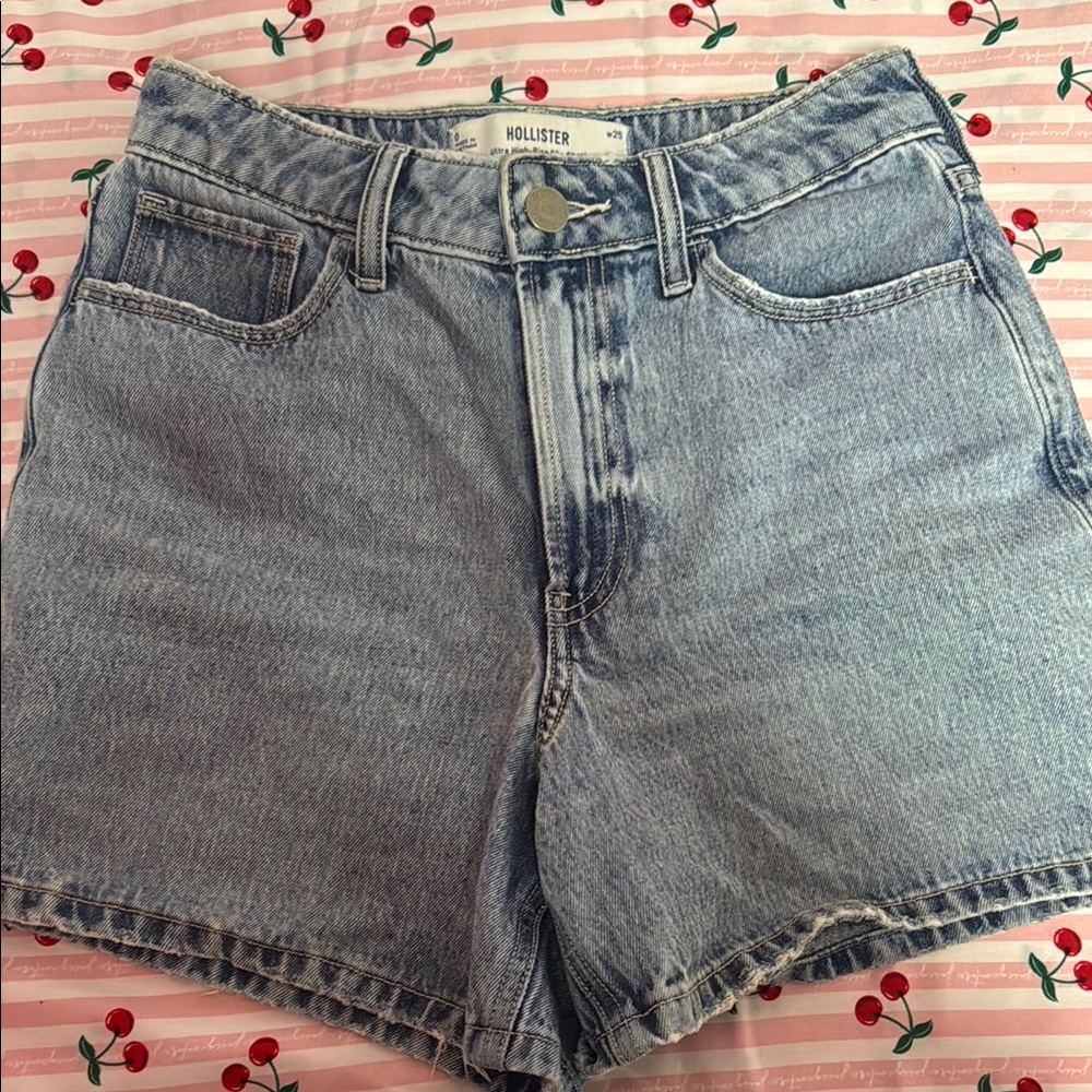 Hollister Women's Blue Denim Shorts